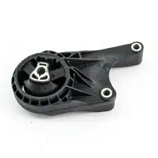 Подушка крепления двигателя DOMINANT GM130227762