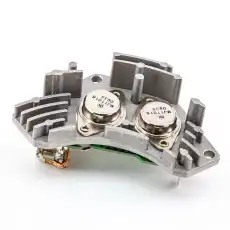 Резистор вентилятора отопителя PE6404178 DOMINANT