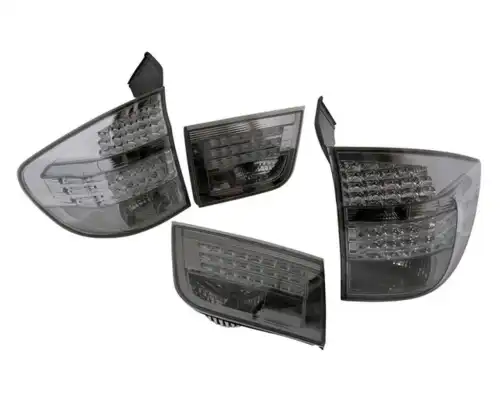 Фонарь задний EAGLE EYES BM124BESE4
