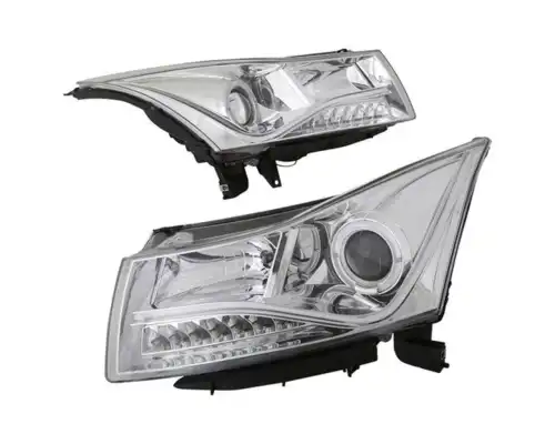 Фара EAGLE EYES GM555B9WH02V