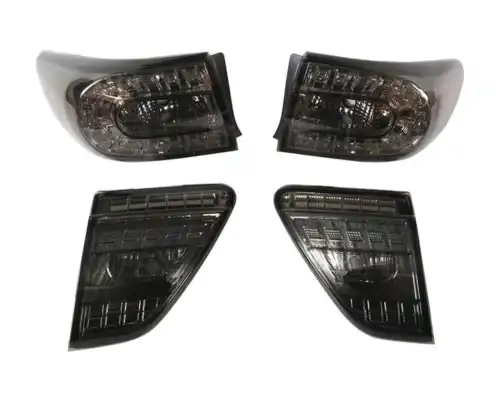 Фонарь задний EAGLE EYES TY1166BUSE4
