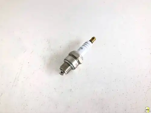 Свеча зажигания OPEL 12 14 011