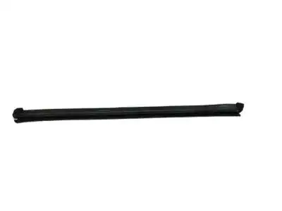 Уплотнитель двери FORD DS7Z-5421456-A