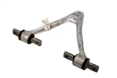 Рычаг подвески GM 10356431
