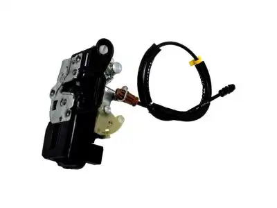 ЗАМОК/LATCH 15896625 GM
