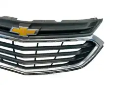 Решетка радиатора GM 84150736