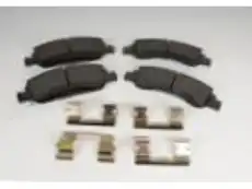 Тормозные колодки дисковые GM 84218394