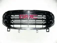 Решетка радиатора GM 84236083