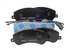 Тормозные колодки дисковые передняя ось STELLOX 1261 002-SX