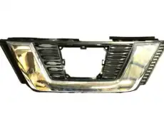 Решетка радиатора NISSAN 62310-6FL0E