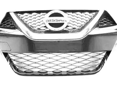 Решетка радиатора NISSAN 623104RA0C