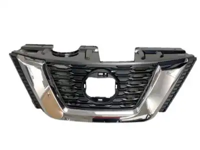 Решетка радиатора NISSAN 623109TG0B