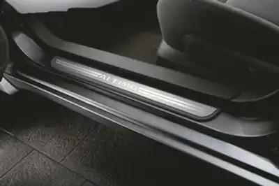 Ручка двери NISSAN 999M1-UT100BK