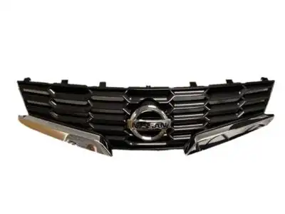 Решетка радиатора NISSAN 62070-ZN30A