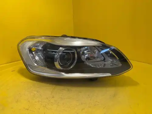 Стекло фары VOLVO 31698818