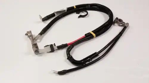 кабель ак. бат., +/стартера батареи 30732187 VOLVO