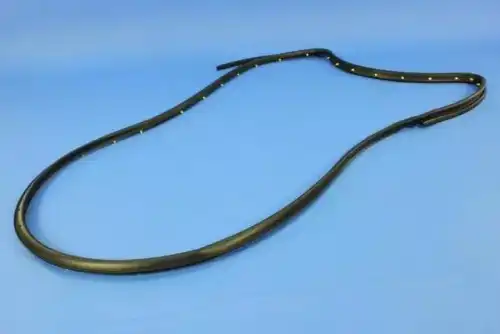 Уплотнитель двери CHRYSLER 55399214AG