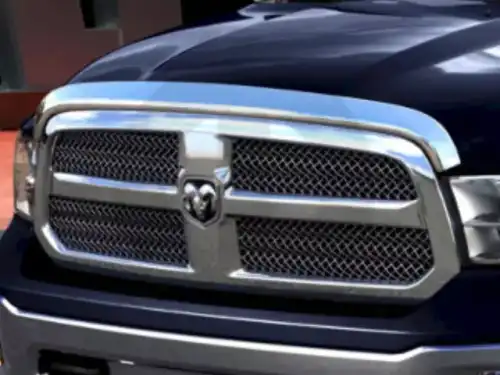 Решетка радиатора CHRYSLER 82213606