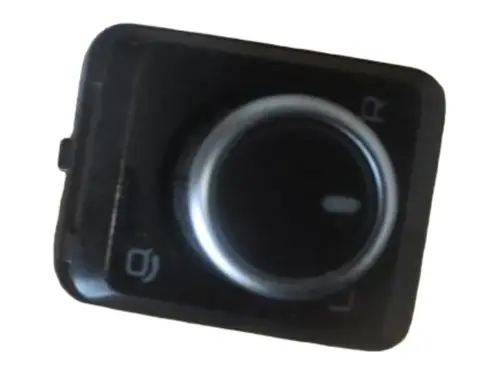 КНОПКА РЕГУЛИРОВКИ ЗЕРКАЛ 7045006800894 GEELY