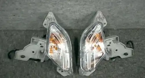 LAMP(R),F.TURN DB2R51350B MAZDA