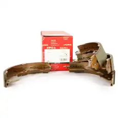 Тормозные колодки барабанные SPEEDMATE SM-BSK021