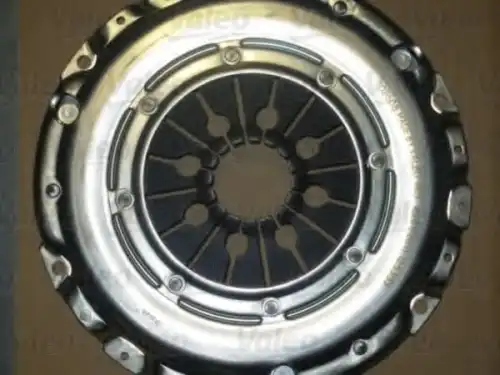 Комплект сцепления VALEO 826678