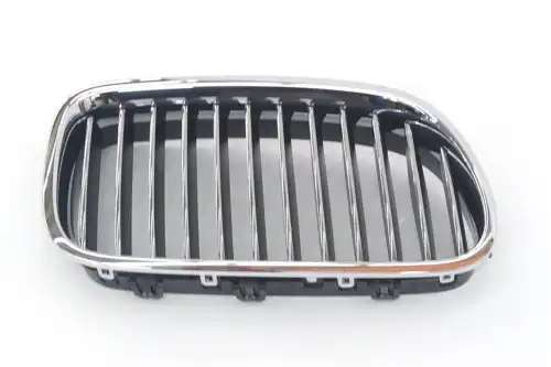 Решетка радиатора BMW 51 13 7 200 727