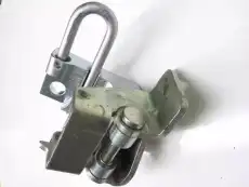 Шарнир двери 1K0831411K VAG
