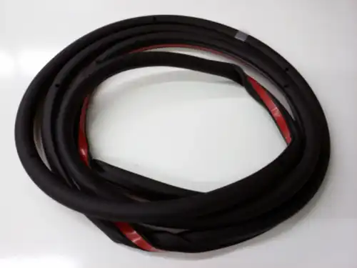 Уплотнитель двери снаружи 3C5839701C5AP VAG