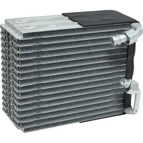 Испаритель кондиционера UAC EV939584PFC
