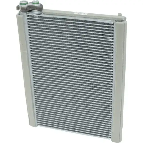 Испаритель кондиционера UAC EV939675PFC