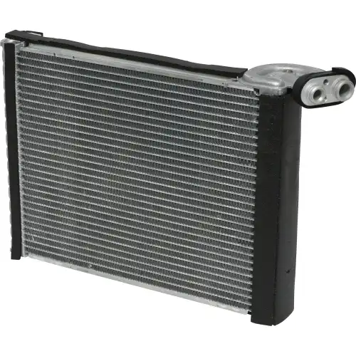 Испаритель кондиционера UAC EV939785PFC