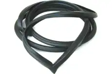 УПЛОТНИТЕЛЬ КРЫШКИ БАГАЖНИКА РЕЗИНА 1157580098 URO PARTS