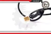 Датчик ABS SKV 06SKV104