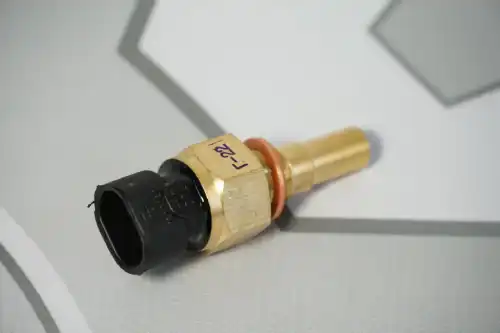 Датчик температуры автомобильный СПЕЦМАШ 423.3828