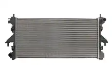 Радиатор системы охлаждения двигателя THERMOTEC D7C015TT