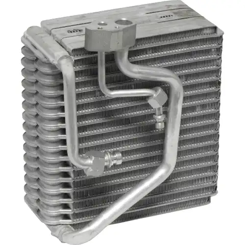 Испаритель кондиционера UAC EV939867PFXC