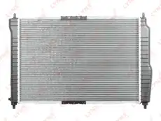 Радиатор системы охлаждения двигателя LYNXAUTO RB-1006