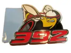 68394689AA ЭМБЛЕМА ПЛАСТИК CHRYSLER