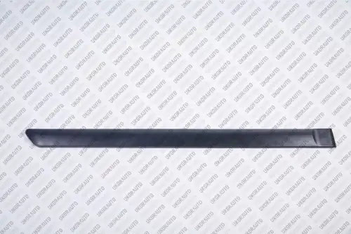 МОЛДИНГ ДВЕРИ UKORAUTO UCH9C541433