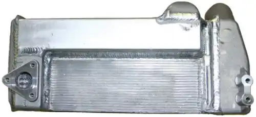 Масляный радиатор MAHLE CLC 147 000P