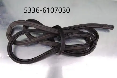 Уплотнитель проема двери 5336 5336-6107030 KAMAZ