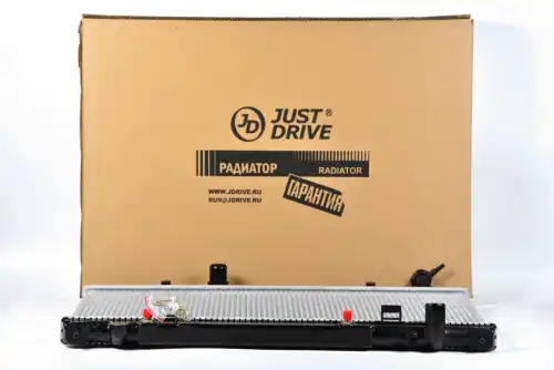 Радиатор системы охлаждения двигателя JUST DRIVE JPR0109