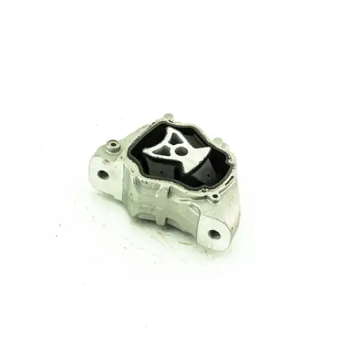 Подушка крепления двигателя DOMINANT LRLR0039527
