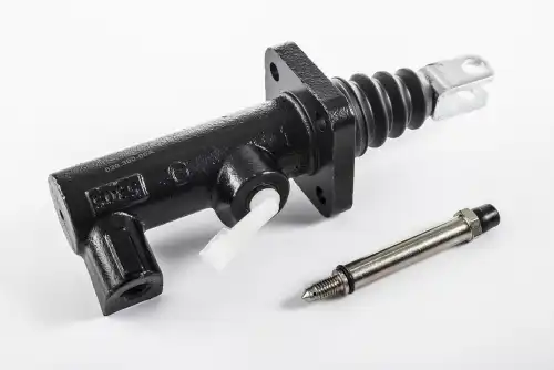 Clutch master cylinder 020.300-00A PE