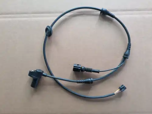 Датчик ABS MAGTECHNIC MAG3058