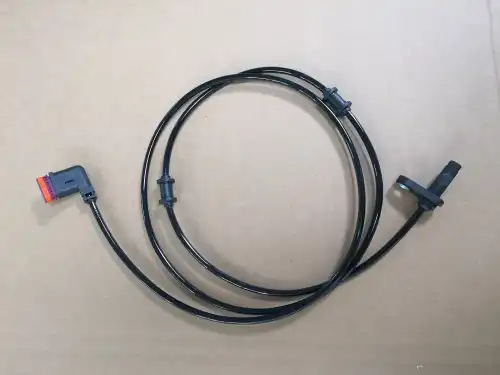 Датчик ABS MAGTECHNIC MAG3274