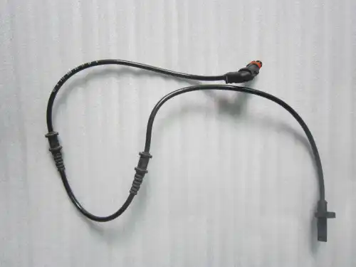 Датчик ABS MAGTECHNIC MAG3712