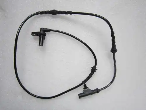 Датчик ABS MAGTECHNIC MAG3604