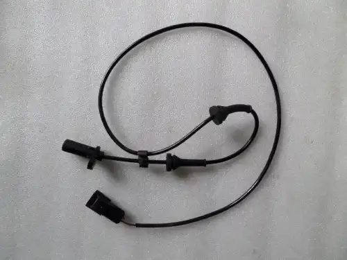 Датчик ABS MAGTECHNIC MAG3222